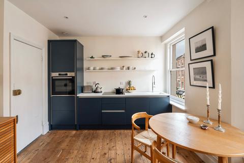 1 bedroom flat for sale, Hackford Road, London SW9