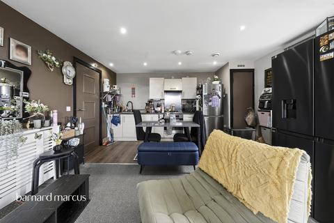 3 bedroom apartment for sale, Town Lane, Stanwell, Staines-Upon-Thames