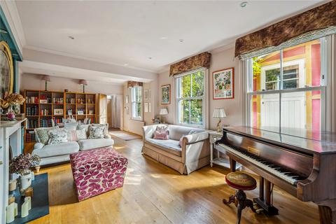 4 bedroom mews for sale, Battersea High Street, London, SW11
