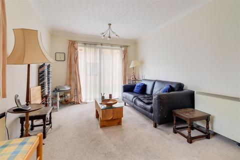 1 bedroom retirement property for sale, Arbury Road, Cambridge CB4