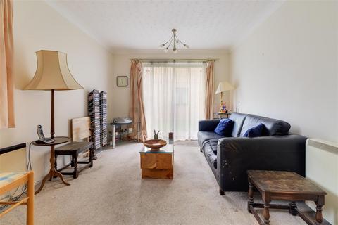 1 bedroom retirement property for sale, Arbury Road, Cambridge CB4