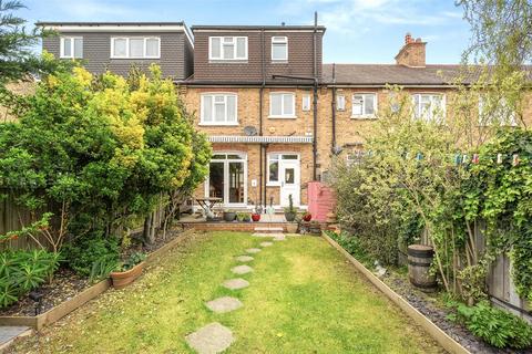 4 bedroom house for sale, Eton Road, Ilford