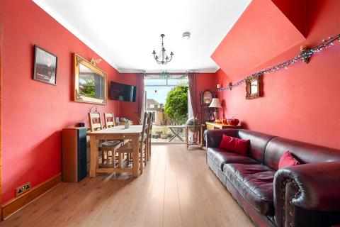 4 bedroom house for sale, Eton Road, Ilford