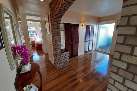 3 bedroom bungalow for sale, Parc Pendre, Brecon, Powys.