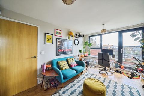 1 bedroom flat for sale, Luxembourg Mews, LONDON, London, E15