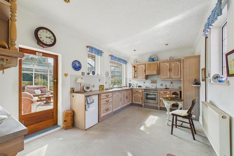 2 bedroom detached bungalow for sale, Mill Lane, Elloughton