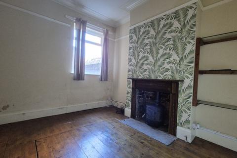 3 bedroom terraced house for sale, Duesbery Street, Hull, HU5 3QE