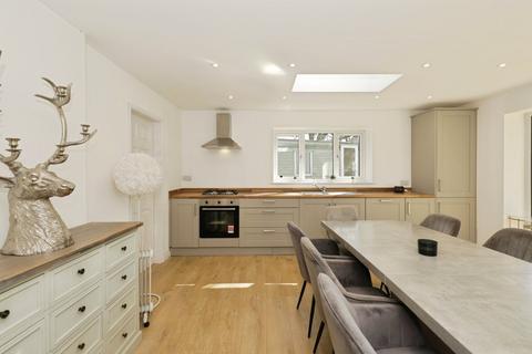 2 bedroom detached bungalow for sale, Thorpe Chase, Ripon HG4