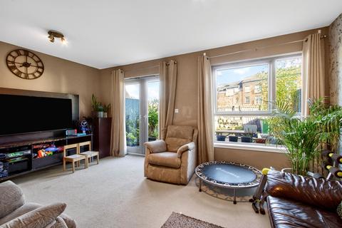 3 bedroom terraced house for sale, Weir Street, Stirling