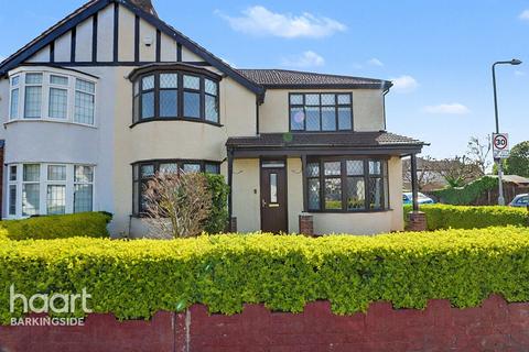 4 bedroom semi-detached house for sale, Berkeley Avenue, Clayhall