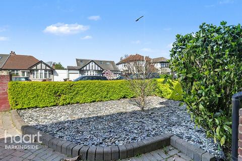 4 bedroom semi-detached house for sale, Berkeley Avenue, Clayhall