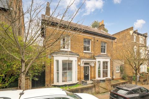 1 bedroom flat for sale, Bickerton Road, London N19