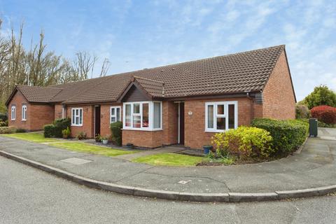 2 bedroom bungalow for sale, Kingfishers Court, West Bridgford, Nottingham, Nottinghamshire, NG2