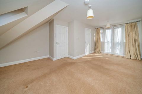 5 bedroom house to rent, Beechcroft Avenue, New Malden KT3
