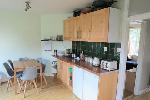 3 bedroom property to rent, Copse Close, West Sussex, RH19