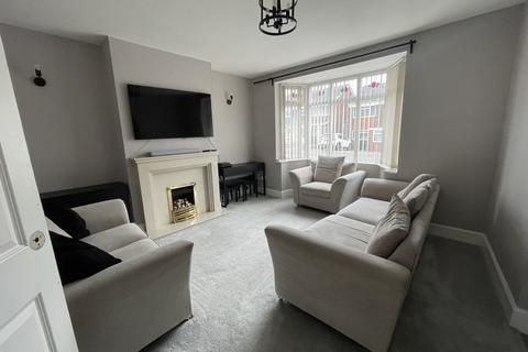 3 bedroom terraced house to rent, Hawkins Street, WEST BROMWICH, B70