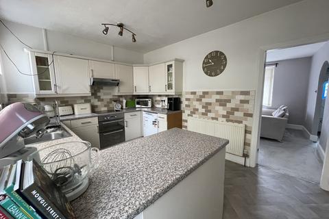 3 bedroom terraced house to rent, Hawkins Street, WEST BROMWICH, B70