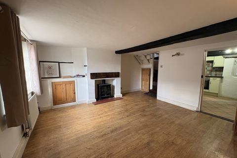 2 bedroom terraced house to rent, Walton Street, Aylesbury, HP21