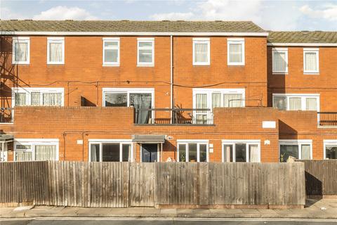 College Close, Jack Dunning Estate, London, E9