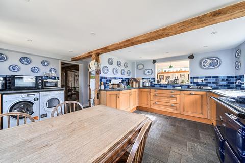 4 bedroom cottage for sale, Stambourne Road, Toppesfield, Halstead