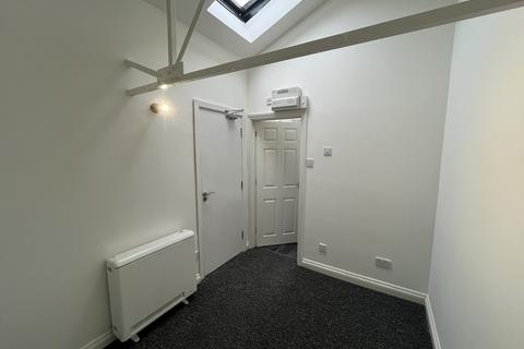 1 bedroom flat to rent, Bridge Street, STOURPORT-ON-SEVERN, DY13