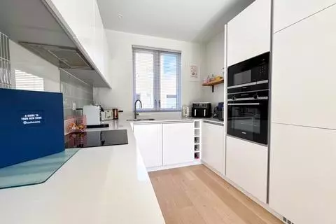 3 bedroom terraced house for sale - View 4
