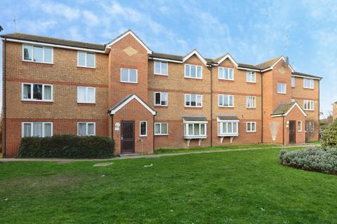 1 bedroom ground floor flat for sale, Express Drive, Ilford, IG3