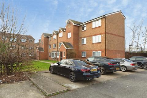 1 bedroom ground floor flat for sale, Express Drive, Ilford, IG3