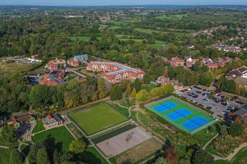 1 bedroom retirement property for sale, Kleinwort Close, Hurst Place, RH16