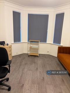 2 bedroom maisonette to rent, Wendover Road, Aylesbury, HP21