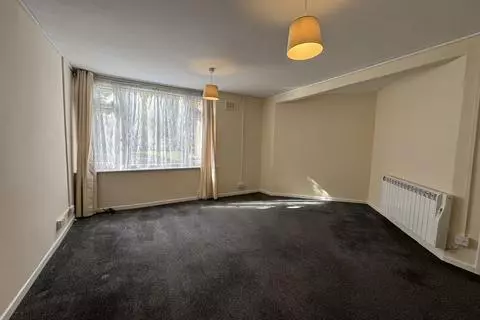 2 bedroom apartment to rent – pohled 3