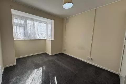 2 bedroom apartment to rent – pohled 5