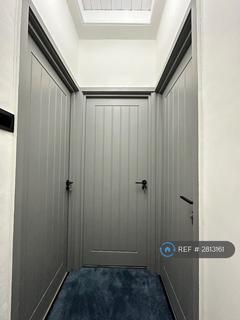 1 bedroom in a house share to rent, Rowdowns Road, Dagenham, RM9