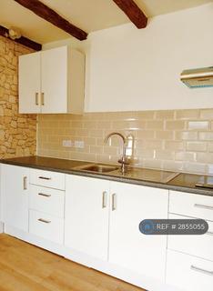 1 bedroom maisonette to rent, Frays Avenue, Middlesex, UB7