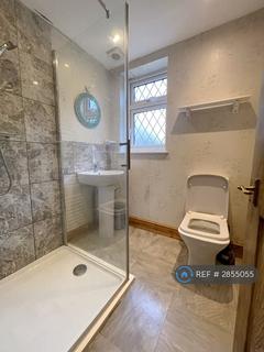 1 bedroom maisonette to rent, Frays Avenue, Middlesex, UB7