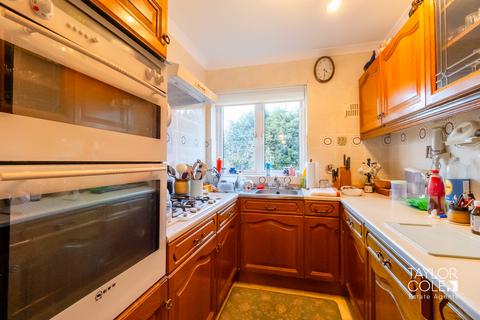 2 bedroom maisonette for sale, St. Ives Close, Tamworth