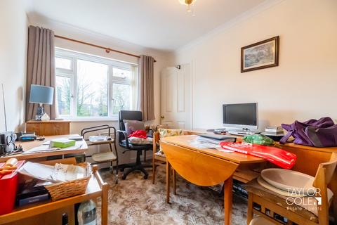 2 bedroom maisonette for sale, St. Ives Close, Tamworth