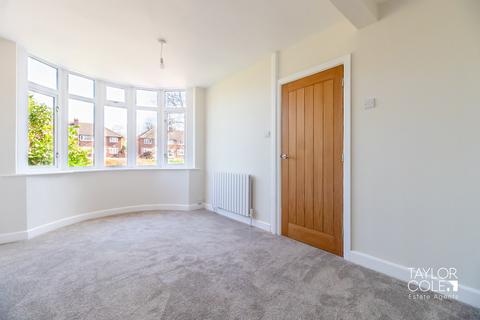 4 bedroom semi-detached house for sale, Comberford Road, Tamworth