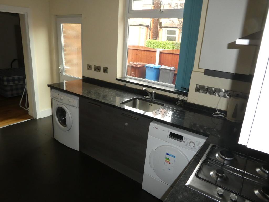 House in Manchester, Levenshulme - View 2