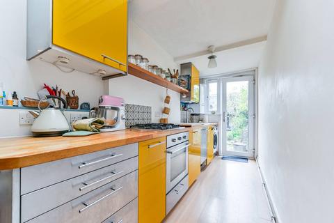 3 bedroom maisonette for sale, Cranwich Road, Stoke Newington, N16, Stoke Newington, London, N16