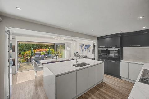 5 bedroom detached house for sale, The Avenue, Sale