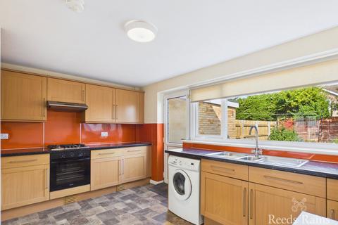 4 bedroom semi-detached house for sale, Ridgestone Avenue, Hull HU11