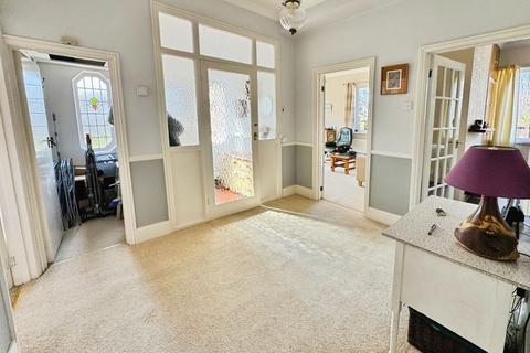 2 bedroom detached bungalow for sale, Holburn Crescent, Ryton NE40