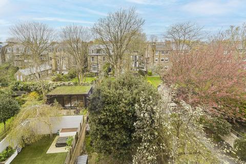 1 bedroom apartment for sale, The Chase, London  One large double Bedroom (third, top floor) Flat
