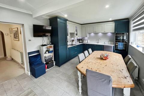 3 bedroom detached bungalow for sale, Sandown Road, Harwood