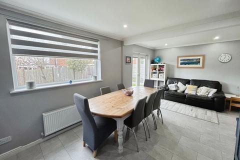 3 bedroom detached bungalow for sale, Sandown Road, Harwood