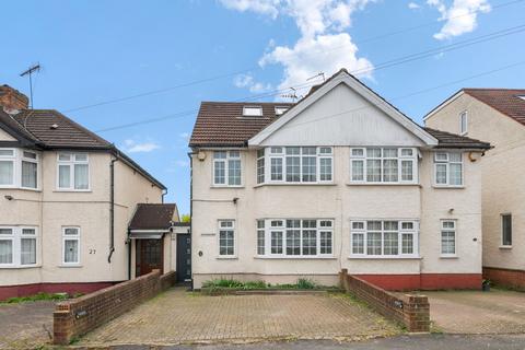 Clauson Avenue, Northolt