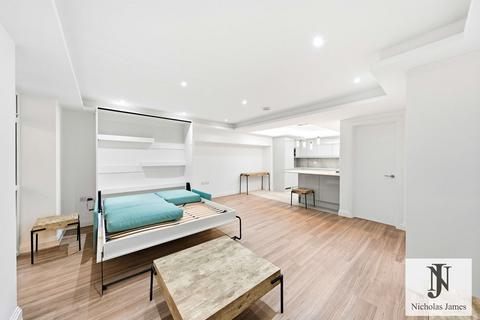 Studio to rent, Ferntower Road, Highbury, London, N5 2JG