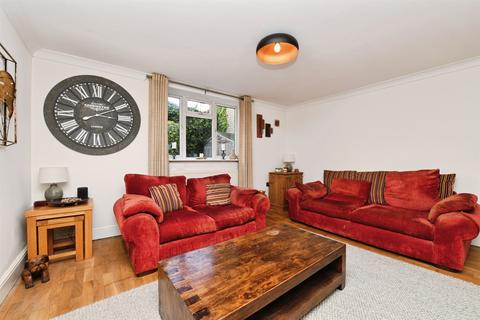 2 bedroom apartment for sale, Van Diemans Road, Chelmsford