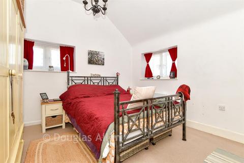 1 bedroom barn conversion for sale, High Street, Ongar, Essex